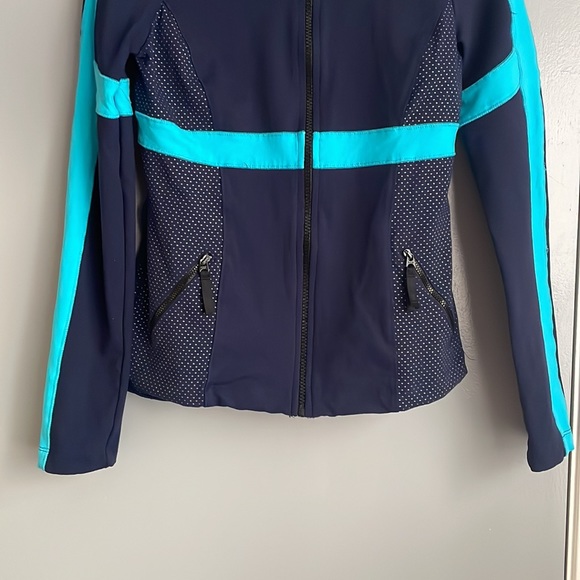 Two pieces ( top and blazer) size S - Picture 5 of 10